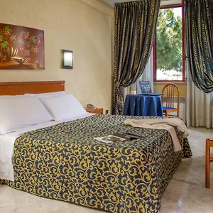 https://jonico.it-romehotels.com