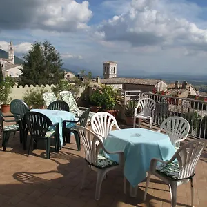 http://hotel-umbra.hotels-perugia.com