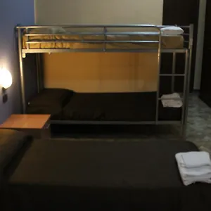 https://hotel-valley.italymilanhotels.net