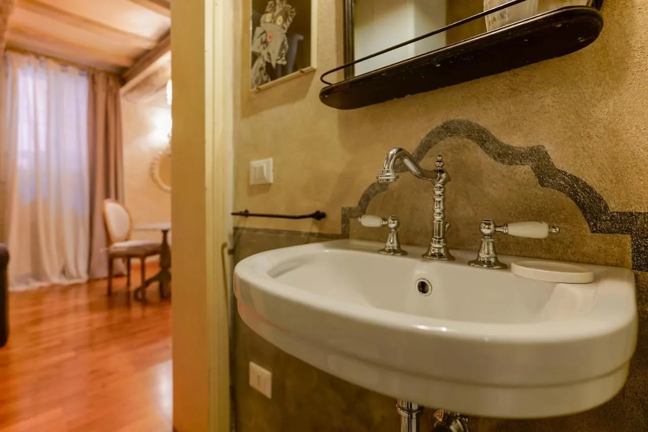 Gallery Guesthouse Bologna Italy